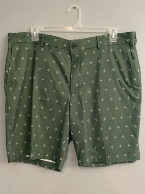 Walter Hagen Olive Green Printed Golf Shorts